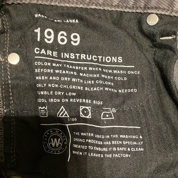 EUC Gap Corduroy Pants - Picture 4 of 6